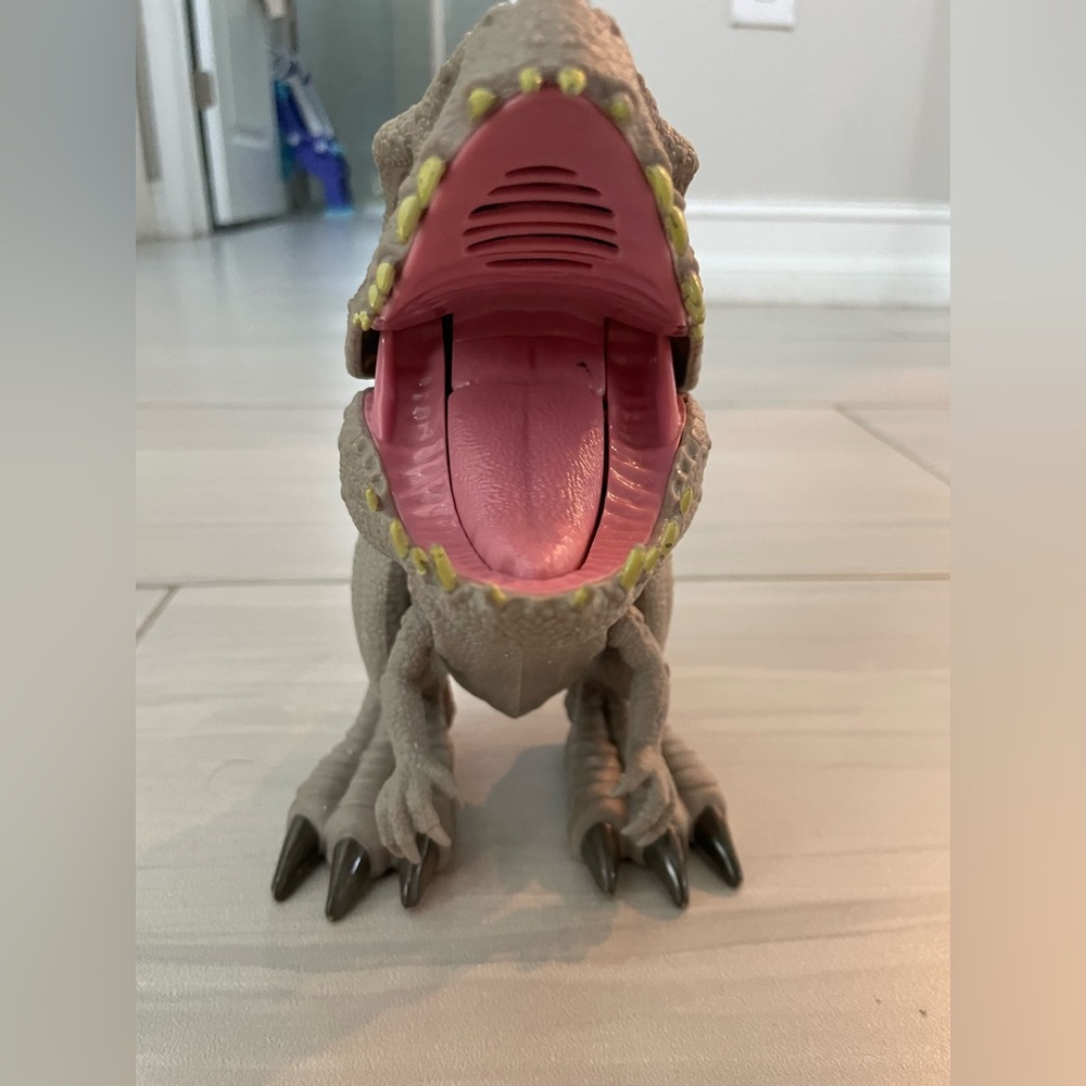 Jurassic World Camp Cretaceous Indominus rex interactive dinosaur - Picture 5 of 12